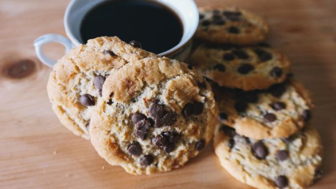 Saludable y rápido postre: Prueba estas galletas veganas con chispas de chocolate