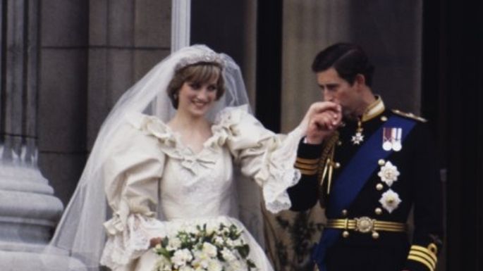 Conoce el consejo que le dieron a la Princesa Diana para poder tener sexo con Carlos, su esposo