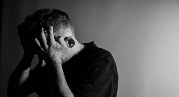 ¿Tu pareja sufre de depresión? Esto es lo que debes saber si considerar terminar la relación