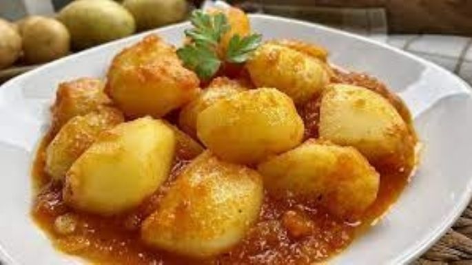 Aprende a hacer estas papas guisadas con almendras, perfectas para Cuaresma