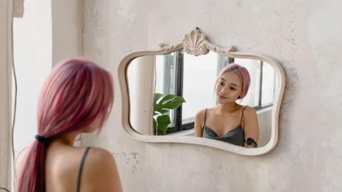 Deja de lavar tu cabello antes de teñirlo; estos son los beneficios de pintarlo "sucio"