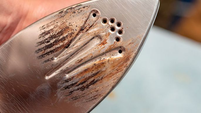 ¿La plancha se quemó? Trucos para limpiarla y cómo evitar que se estropee