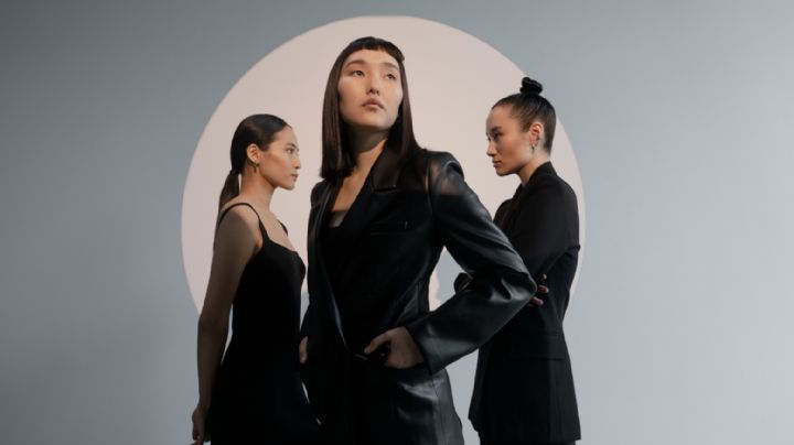 ¿Se deslavo tu ropa negra? Usa este remedio con sal para recuperar su potente color