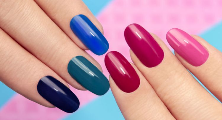 ¿Qué color de esmalte de uñas usar para rejuvenecer tus manos? Aquí te revelamos la lista