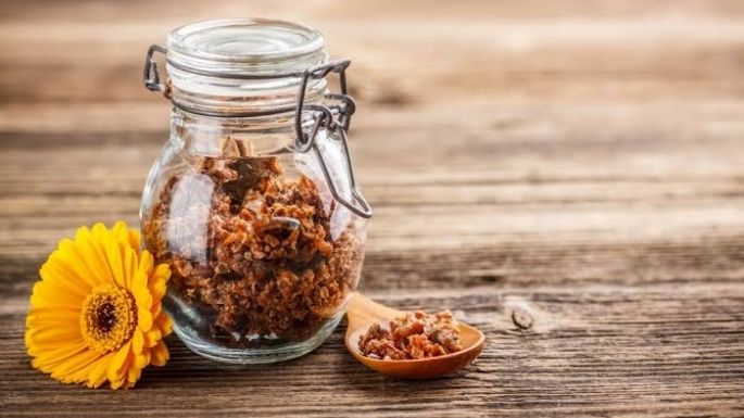10 asombrosos beneficios que no sabías que tenía el propóleo; puede aliviar la otitis