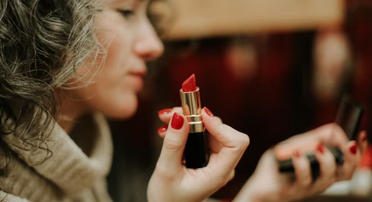 ¿Ya sabes que labial elegir según el color de tus ojos? Coordina y luce más bonita